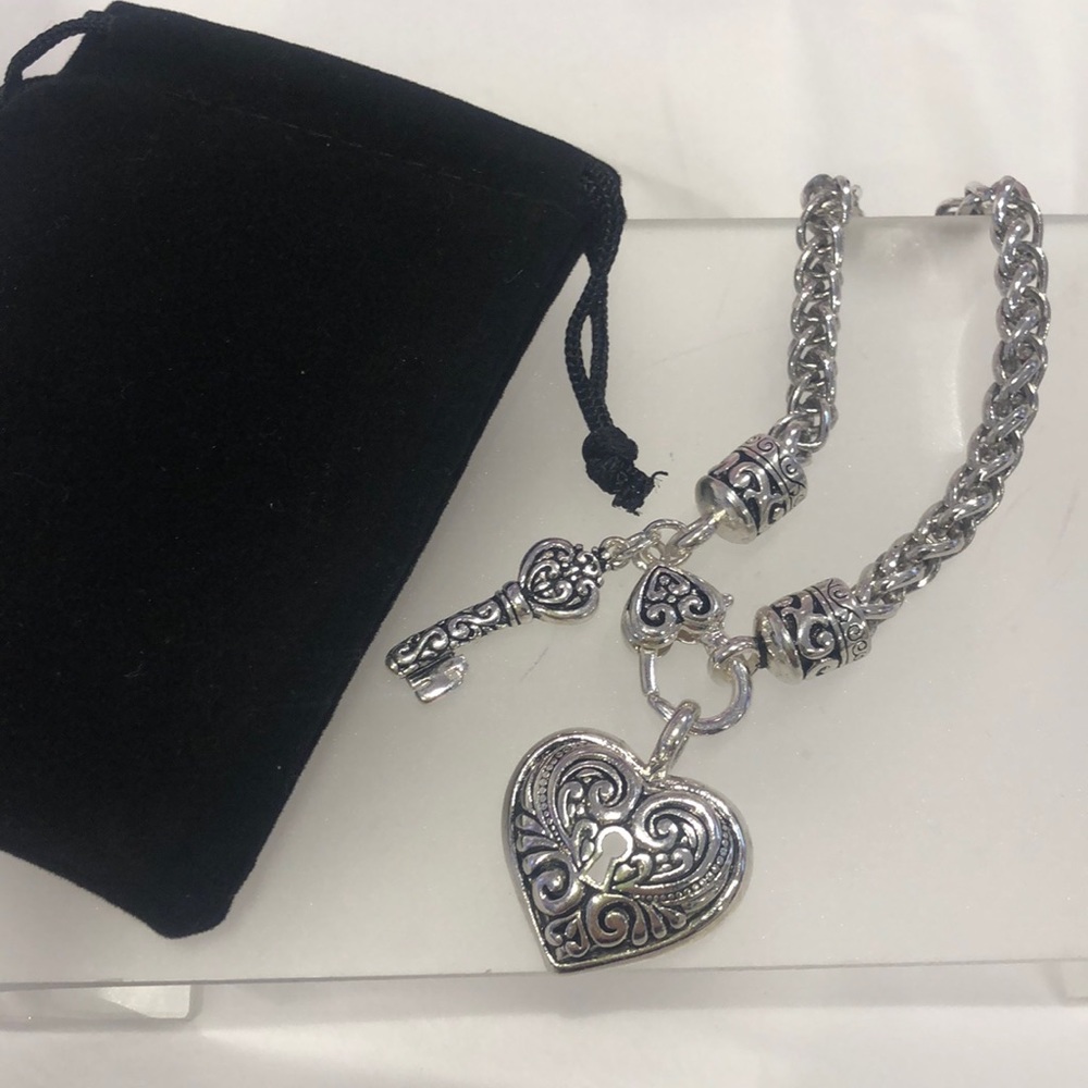 Heart And Key Charm Lock Bracelet-Boutique